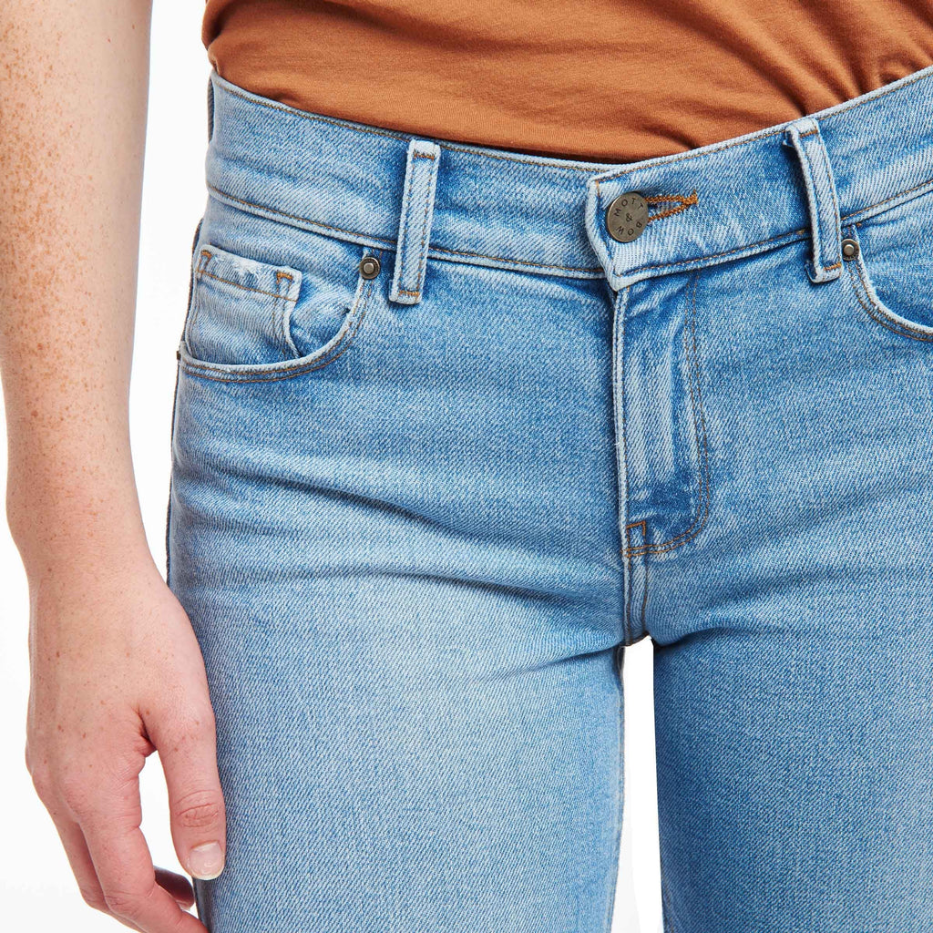 Mid Rise Slim Straight Hubert Jeans