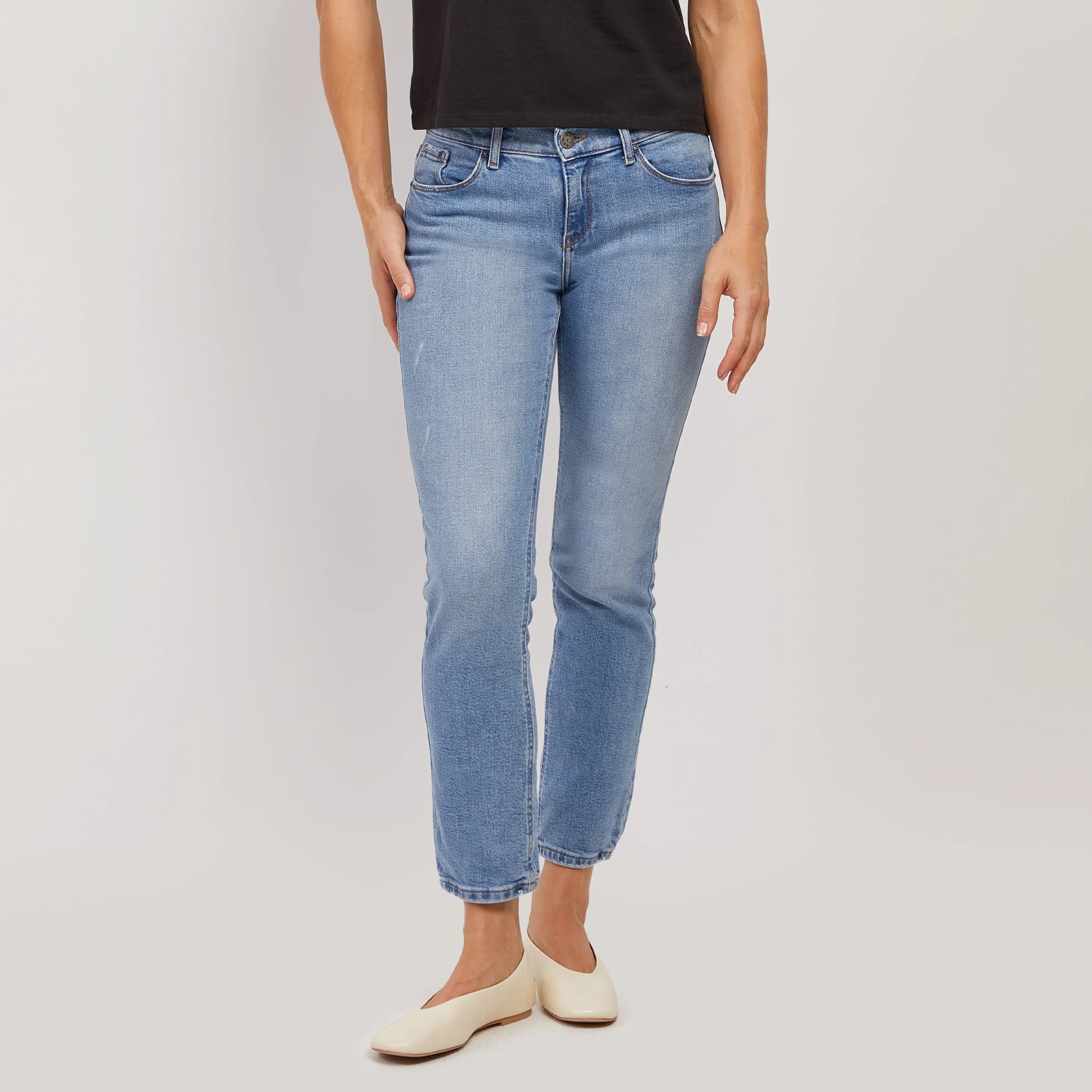 Mid Rise Slim Straight Hubert Jeans