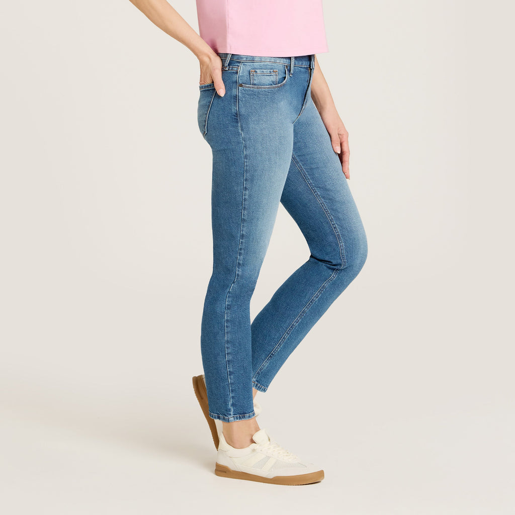 Mid Rise Slim Straight Ridge Jeans