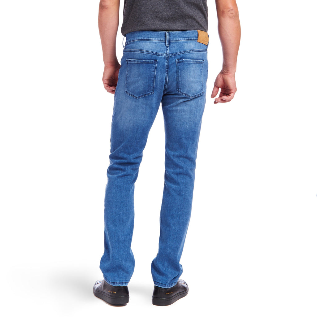 Slim Staple Jeans