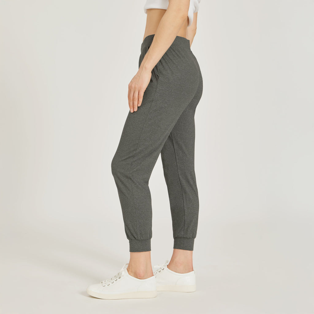Cropped Performance Jogger
